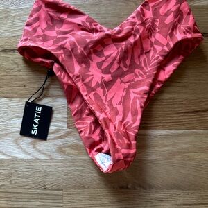 Skatie Mellie Bottom - Paloma size small